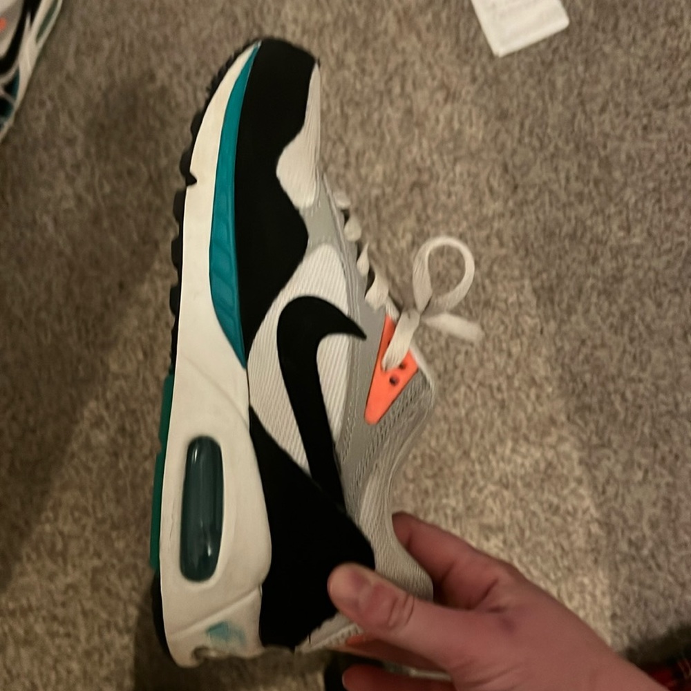 Nike Air Maxes Correlate teal and orange size women’s 6.5  big kids’ 4.5